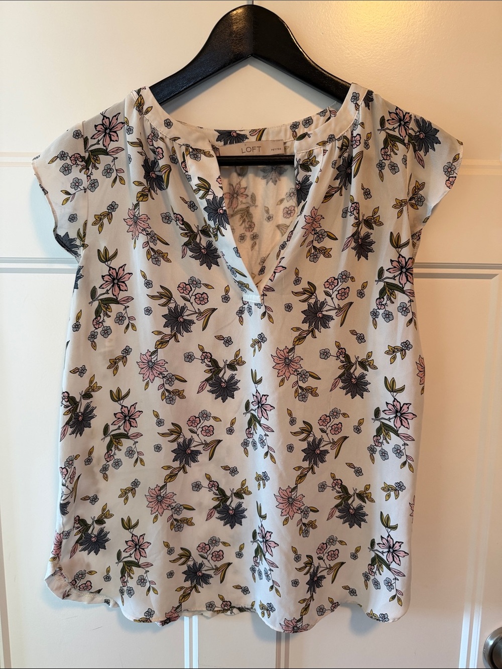 LOFT Cream Floral Split V-Neck Cap Sleeve Blouse with Pink & Blue Flowers